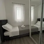 Natali *