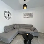 Natali * سبليت